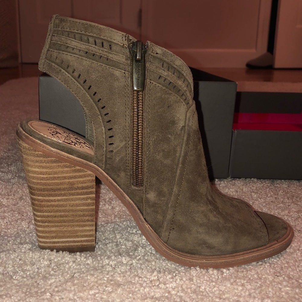 NEW Vince Camuto Koral Peeptoe Heeled Suede Bootie